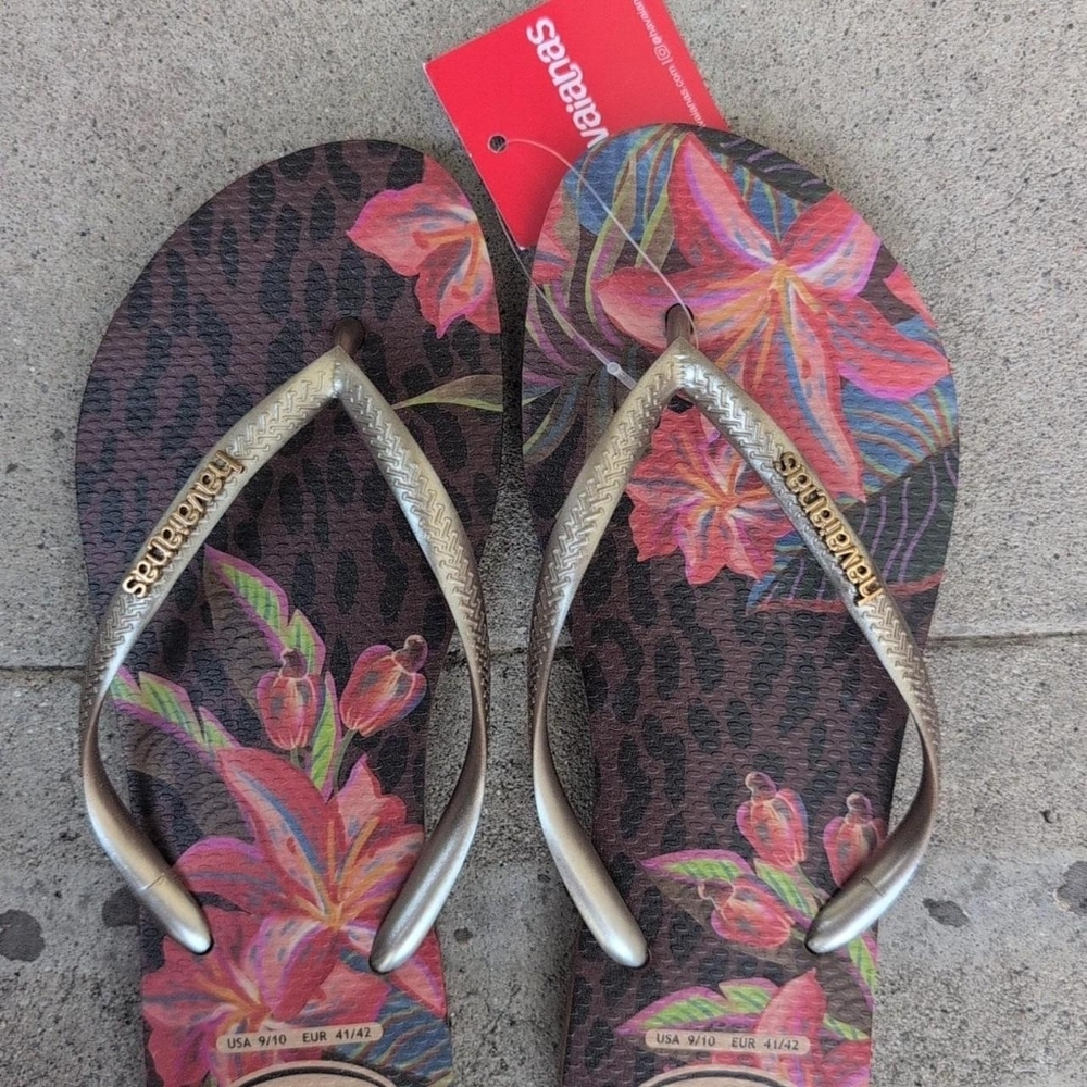 Havaianas Women's Floral Flip Flops - Brown and Gold - Picture 7 of 7